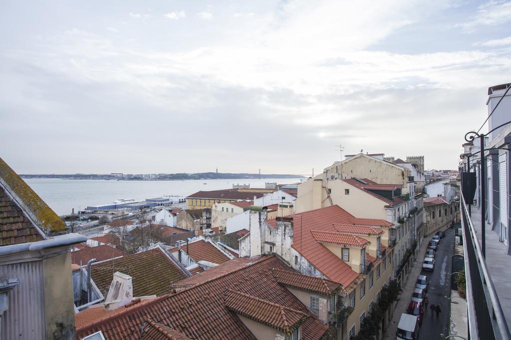 Breathtaking River View In Alfama Lisboa Exterior foto